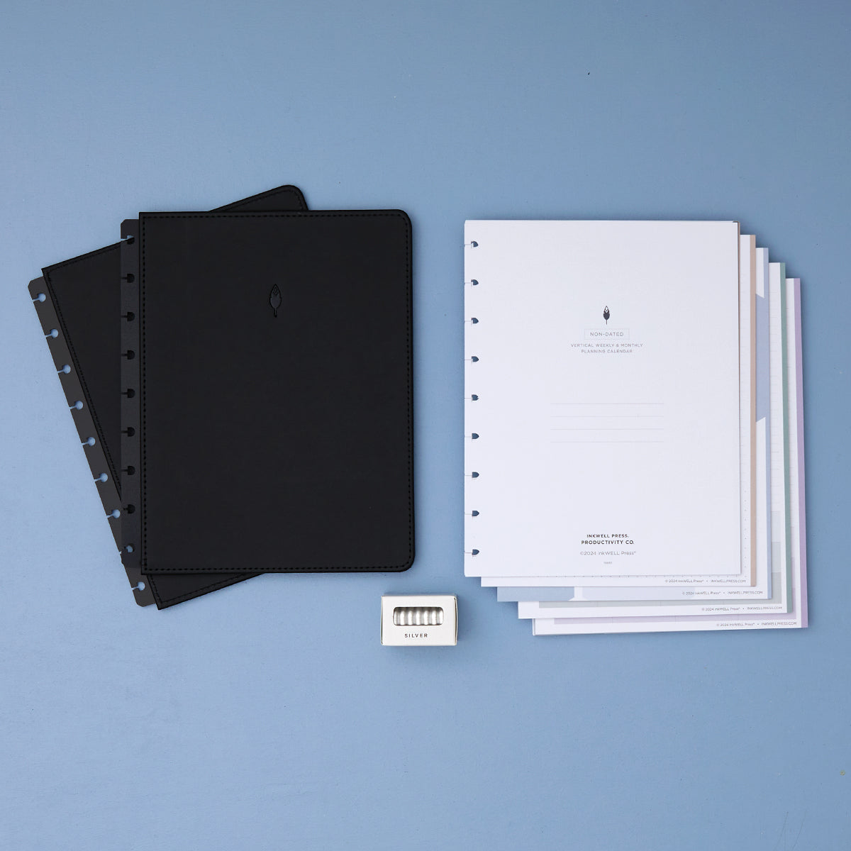 non-dated classic insert bundle with onyx black cover and silver discs